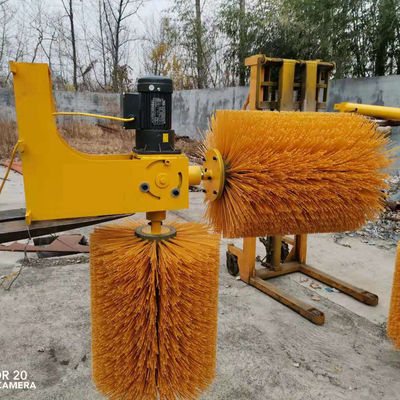 Husbandry Durable Motor Cow Body Cleaning Brush With Double Brush Rollers